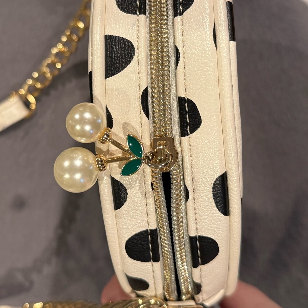 Betsey Johnson Smiley Bag - Picture 11 of 16